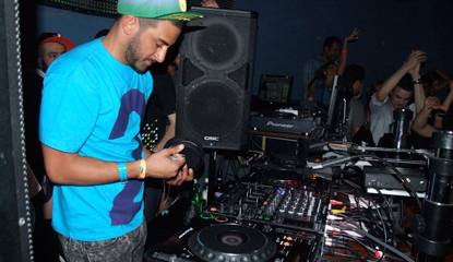 armand van helden